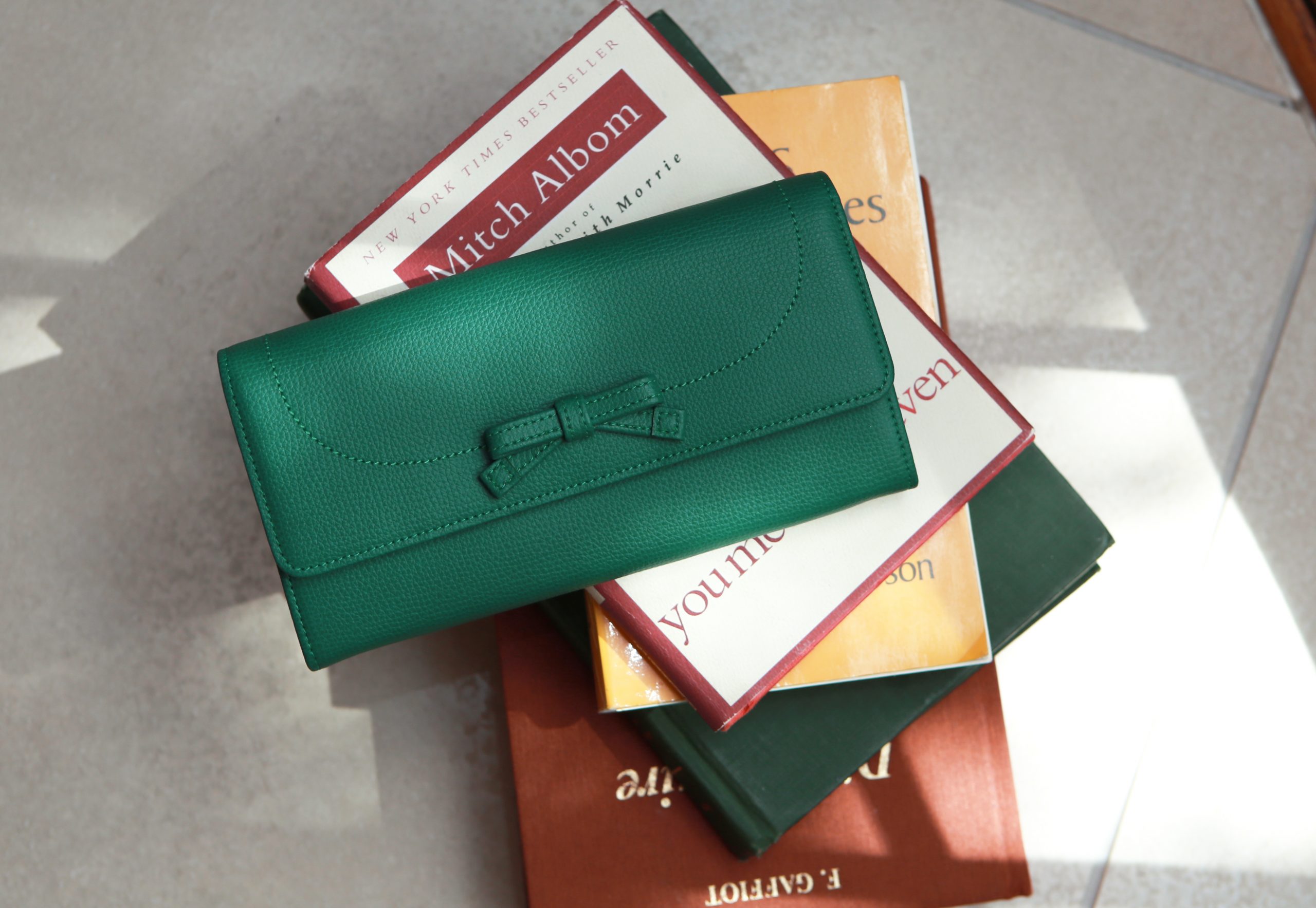 21年は緑のお財布がおすすめ 魅力がいっぱい おしゃれで人気なレディースブランド財布23選